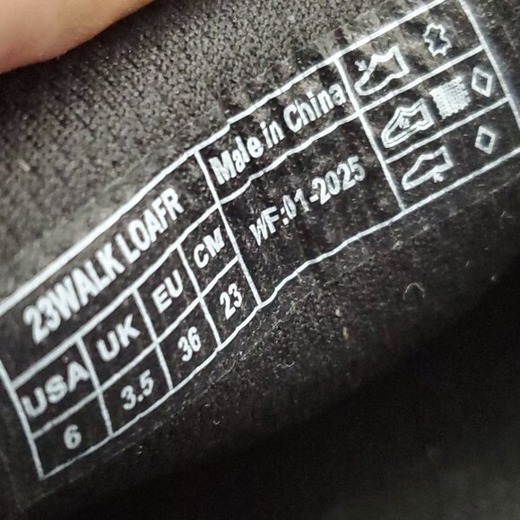 Vionic Women's 23Walk Roam Loafer in Black Suede Size 6 - Picture 12 of 12